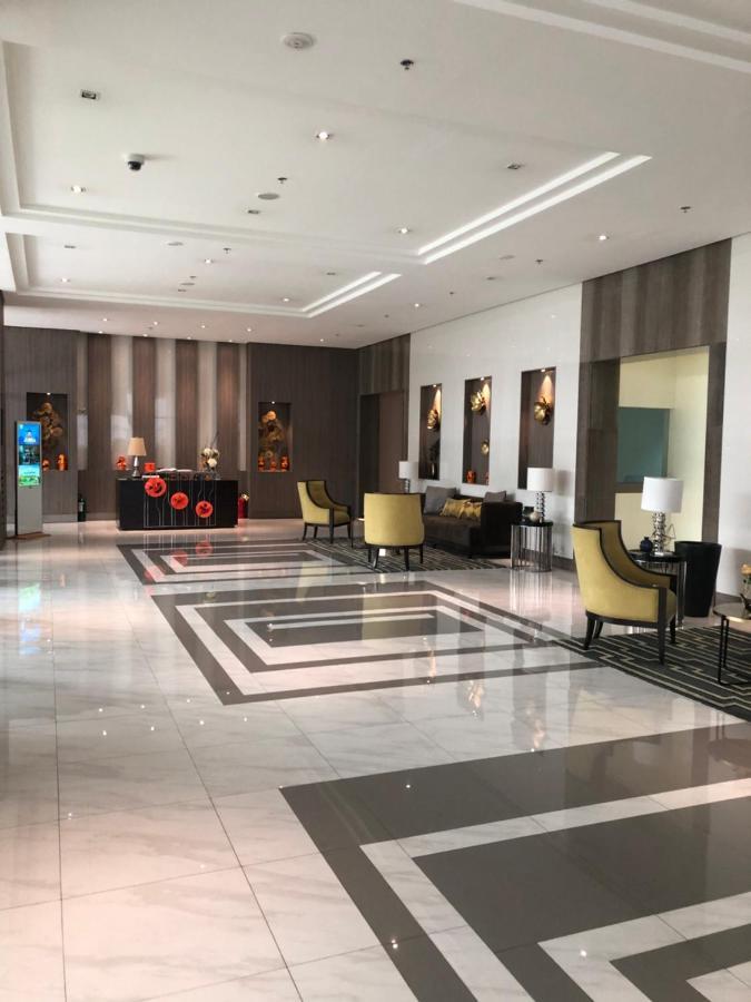 Robles' Unit At 81 Newport Boulevard Manila Eksteriør billede